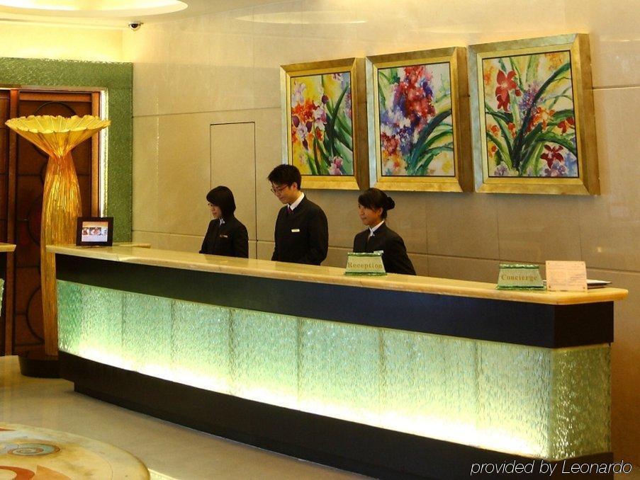 City Garden Hotel Hong Kong Interior photo