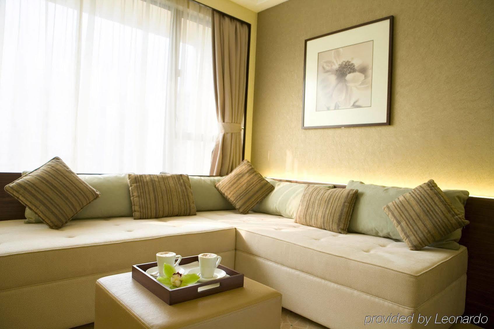 City Garden Hotel Hong Kong Room photo